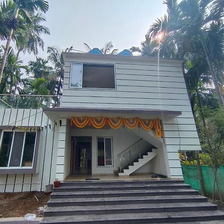 Villa Atharva Thāl 外观 照片